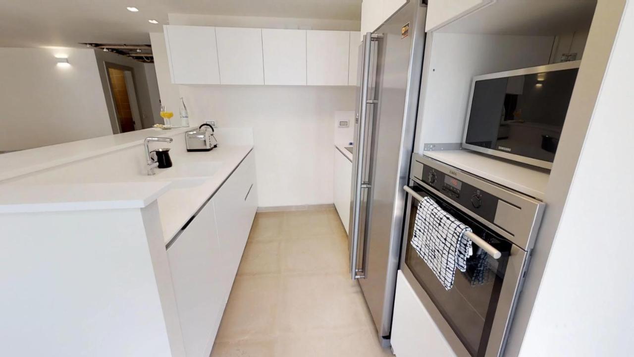 Rental Israel-Mamila Residences 14 Йерусалим Екстериор снимка