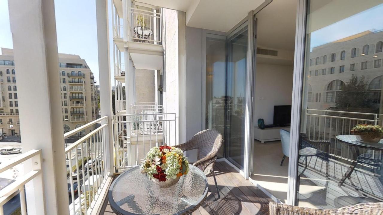 Rental Israel-Mamila Residences 14 Йерусалим Екстериор снимка